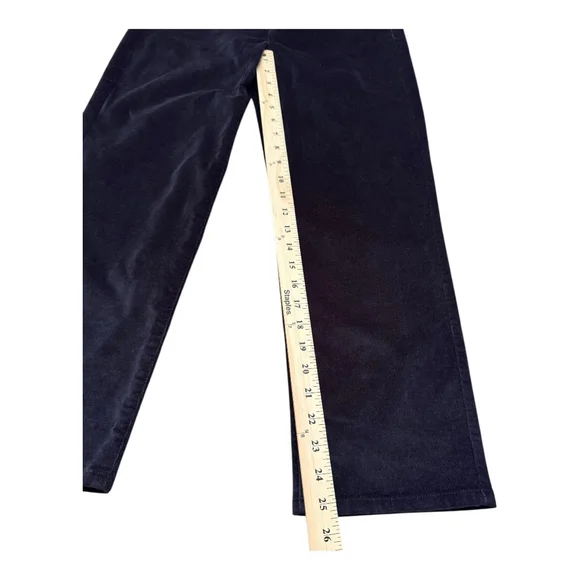 Women's EXPRESS Black Super High Rise Straight Leg Crop Velvet Pants Size 8 - Picture 6 of 8